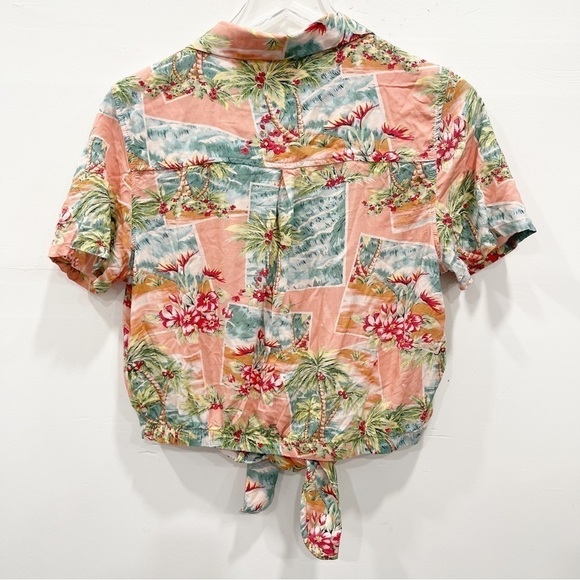 American Eagle Pink Tropical Tie Front Button Up Shirt Medium - Picture 2 of 8